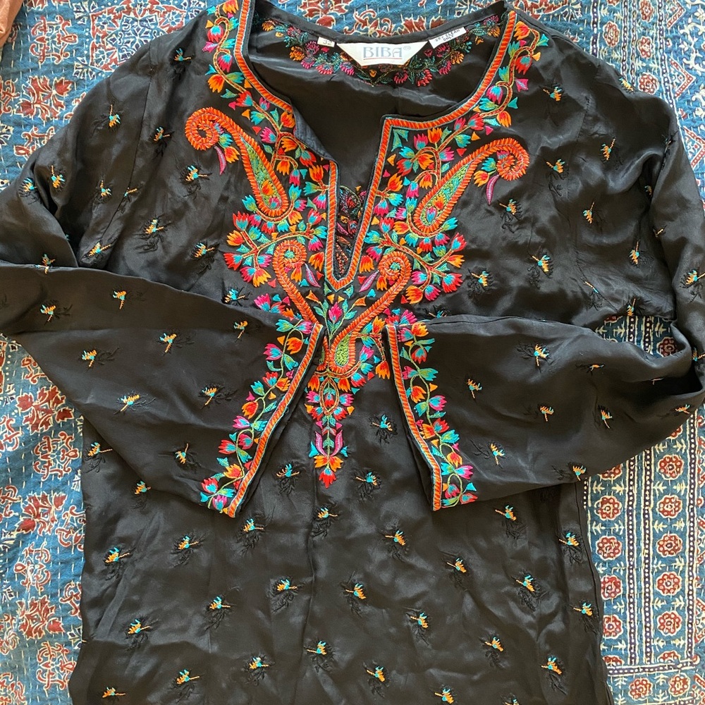 Embroidered Indian silk kurta tunic